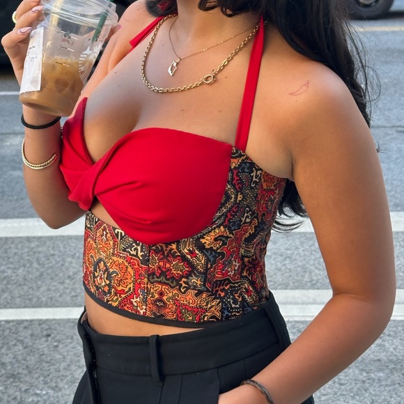 Red Elegance Crop Top - Corset Vintage Tapestry Handmade - Picture 5 of 5